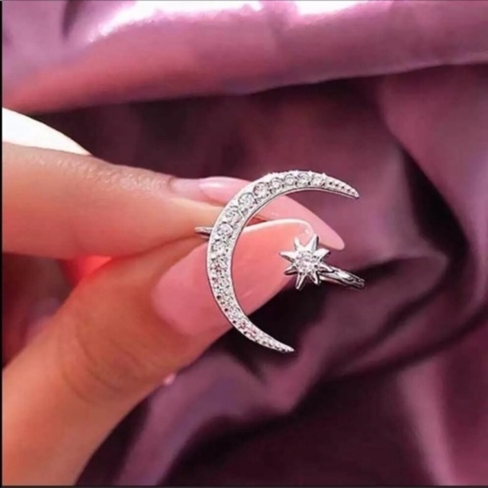 Silver Moon and Sun Ring - Picture 4 of 5